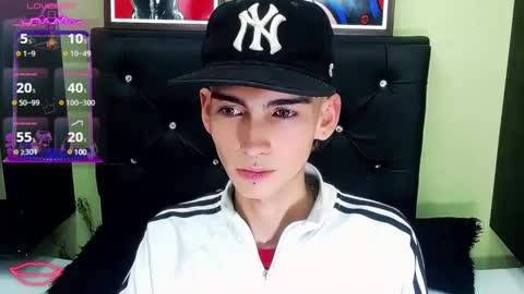 Snapshot of ttimy_x_boy chatting on 8, 3, 2025 ttimy online show from 8, 3, 2025