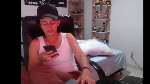 Snapshot of tucomplic69 chatting on 13, 5, 2026 tucomplic69 online show from 13, 5, 2026