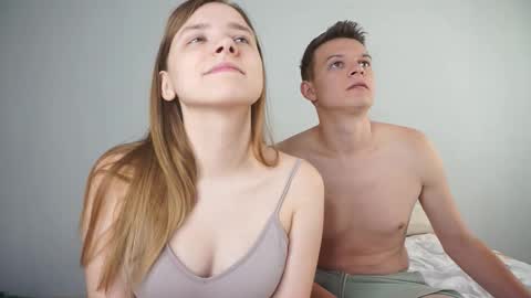 Snapshot of tugruel chatting on 27, 9, 2025 Elza and Tim online show from 27, 9, 2025