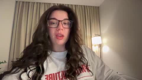 Snapshot of tutti_frutti_ chatting on 22, 5, 2026 Ariana online show from 22, 5, 2026