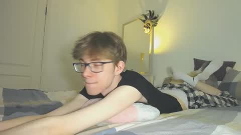 Snapshot of tuz94 chatting on 25, 2, 2025 Dan online show from 25, 2, 2025