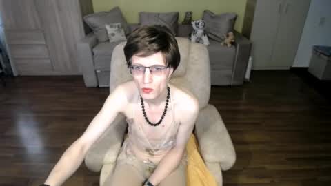 Snapshot of tvclementine chatting on 18, 4, 2026 Clementine online show from 18, 4, 2026