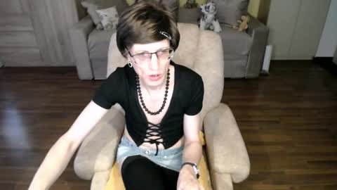 Snapshot of tvclementine chatting on 11, 5, 2026 Clementine online show from 11, 5, 2026