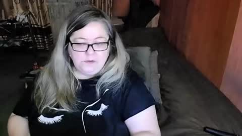 Lana online show from 23, 2, 2025