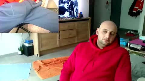 Snapshot of twardyidlugi chatting on 22, 12, 2024 twardyidlugi online show from 22, 12, 2024