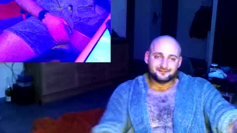 Snapshot of twardyidlugi chatting on 29, 12, 2024 twardyidlugi online show from 29, 12, 2024