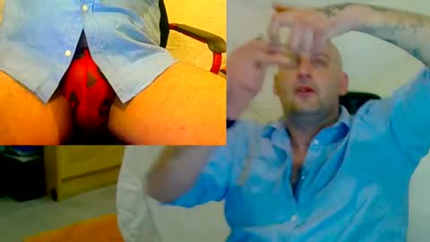 Snapshot of twardyidlugi chatting on 9, 3, 2025 twardyidlugi online show from 9, 3, 2025