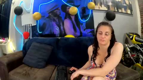 Snapshot of twicethetease2 chatting on 9, 7, 2026 twicethetease2 online show from 9, 7, 2026