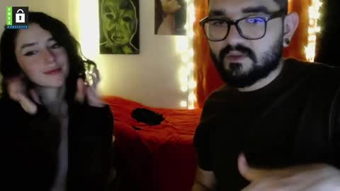 TwinFlamesXX online show from 6, 1, 2025