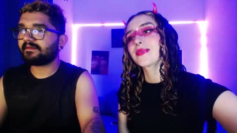 TwinFlamesXX online show from 11, 9, 2025