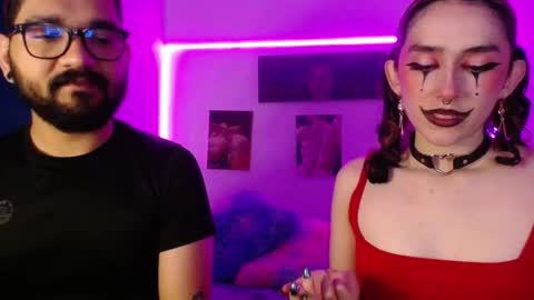 TwinFlamesXX online show from 18, 9, 2025