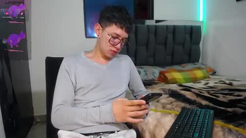 Snapshot of twink_daren chatting on 27, 1, 2025 Mr Daren online show from 27, 1, 2025