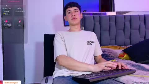 Snapshot of twink_daren chatting on 6, 6, 2026 Mr Daren online show from 6, 6, 2026