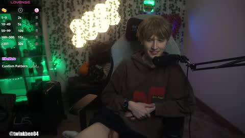 Snapshot of twinkben04 chatting on 8, 10, 2025 Ben online show from 8, 10, 2025