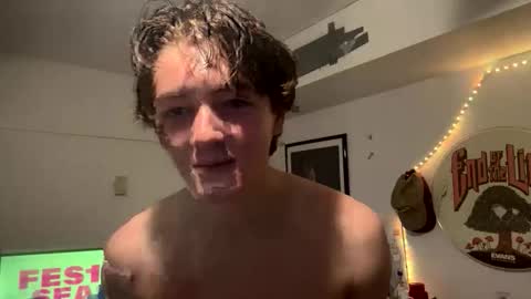 twinkboyboi69 online show from 27, 4, 2026