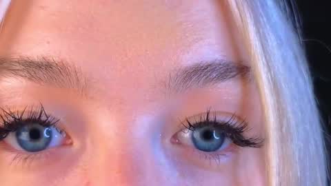 twinklefluff online show from 11, 3, 2025