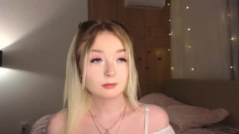 Snapshot of twinklefluff chatting on 27, 2, 2026 twinklefluff online show from 27, 2, 2026