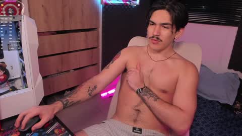 Snapshot of twinkpartyuncut chatting on 12, 1, 2025 MASTER GERRY online show from 12, 1, 2025