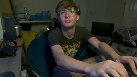 shytwink online show from 16, 9, 2025