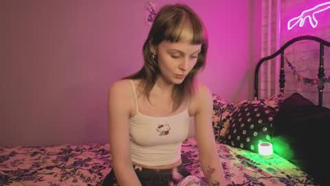 Sin and Skin online show from 4, 4, 2026