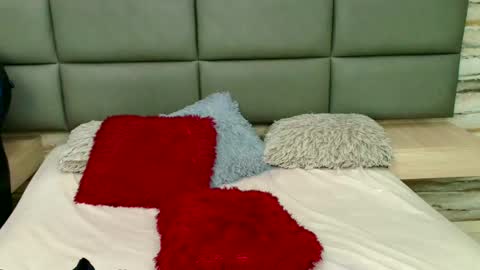 twinslovers_ online show from 3, 11, 2025