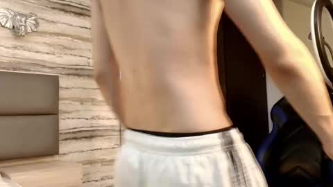 twinslovers_ online show from 9, 2, 2026