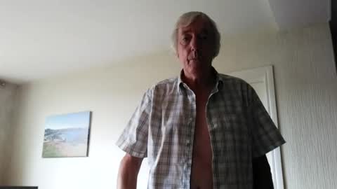 Snapshot of twirl4you chatting on 29, 6, 2026 Leslie online show from 29, 6, 2026