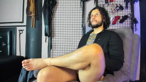 Clio  Tadeo online show from 23, 2, 2025