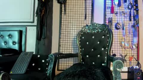 Clio  Tadeo online show from 18, 5, 2026