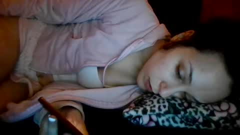 Snapshot of twizzytoxic22 chatting on 17, 6, 2026 twizzytoxic22 online show from 17, 6, 2026