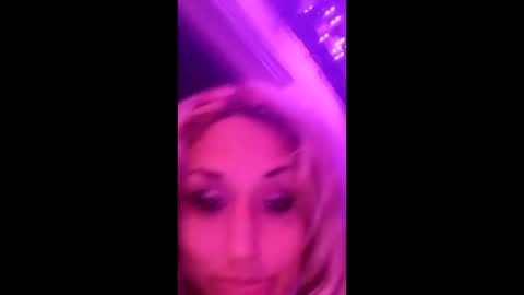 Snapshot of twocrazy85 chatting on 30, 5, 2026 Twocrazy85 online show from 30, 5, 2026