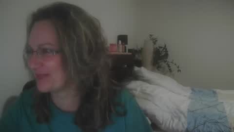 Snapshot of twonix chatting on 21, 11, 2025 twonix online show from 21, 11, 2025