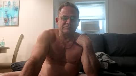 Twopeopleinlove online show from 15, 10, 2025