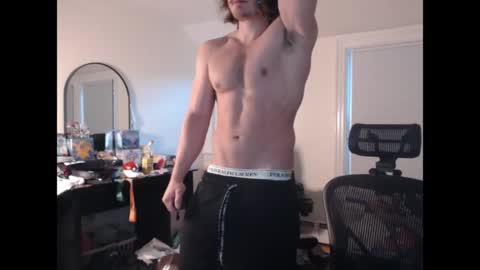 Snapshot of twotwntytwo chatting on 6, 6, 2026 twotwntytwo online show from 6, 6, 2026