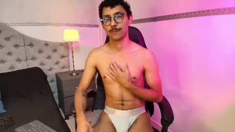Snapshot of twunkmiguel chatting on 16, 7, 2026 TwunkMiguel online show from 16, 7, 2026