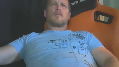 tyfinns69568194 online show from 12, 9, 2025