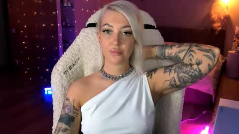 Miley online show from 12, 11, 2025