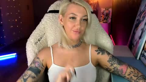 Snapshot of tykioty_miley chatting on 23, 5, 2026 Miley online show from 23, 5, 2026
