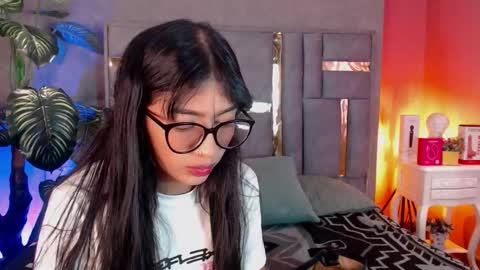 Snapshot of tyla_ks chatting on 24, 9, 2025 tyla_ks online show from 24, 9, 2025