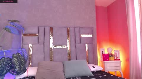 tyla_ks online show from 11, 11, 2025