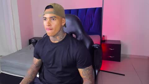 tyler_bell_ online show from 26, 3, 2026