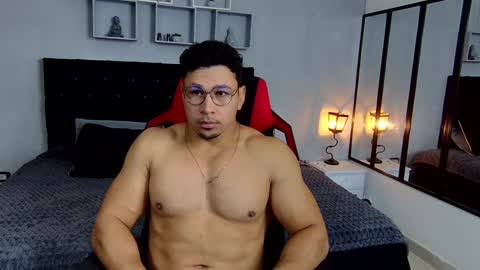 tyler_hank1 online show from 9, 12, 2024