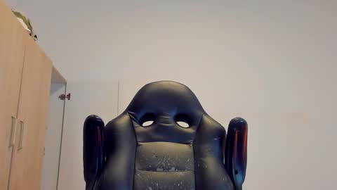     online show from 1, 12, 2024