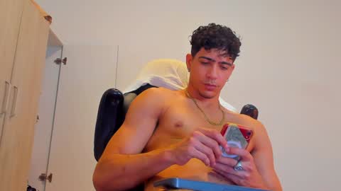     online show from 23, 12, 2024