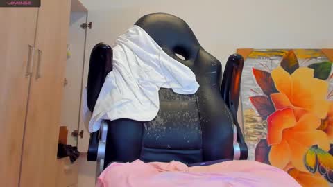     online show from 11, 3, 2025