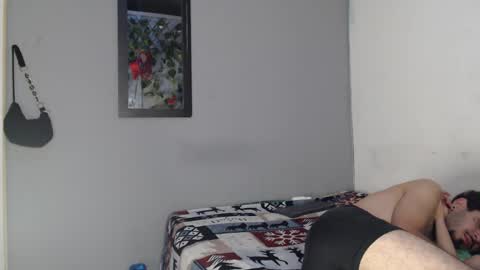 Snapshot of tyler_y_luna chatting on 17, 1, 2025 Tyler y Luna online show from 17, 1, 2025