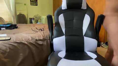 Tyler G Strings online show from 3, 2, 2025