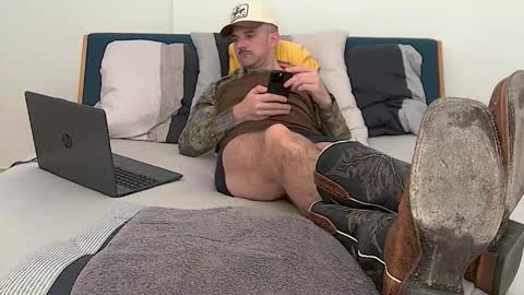 Snapshot of tylerlogan813 chatting on 10, 3, 2026 TylerLogan813 online show from 10, 3, 2026