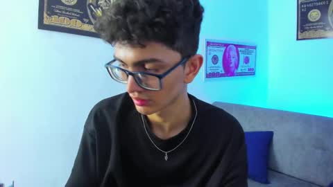   online show from 29, 1, 2025