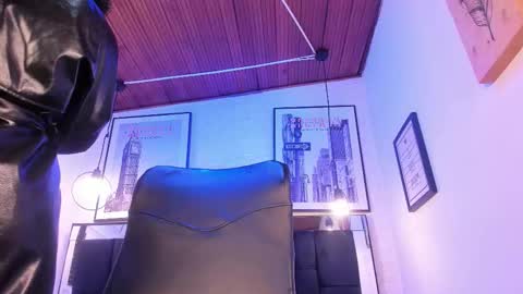       online show from 2, 10, 2025